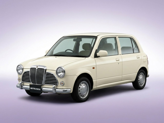 Mitsuoka Ray II