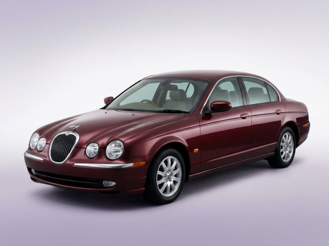Mitsuoka Ryoga II (B15)