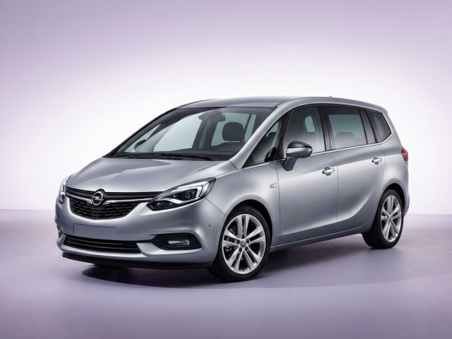 Opel Zafira C Рестайлинг