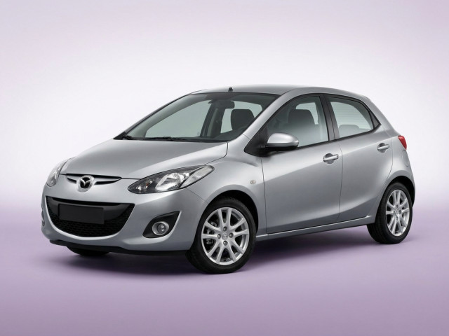 Mazda 2 II Рестайлинг (DE2)