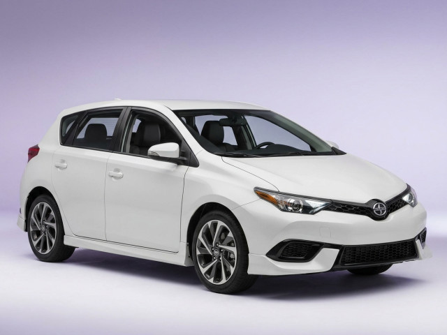 Scion iM 2015 - 2016