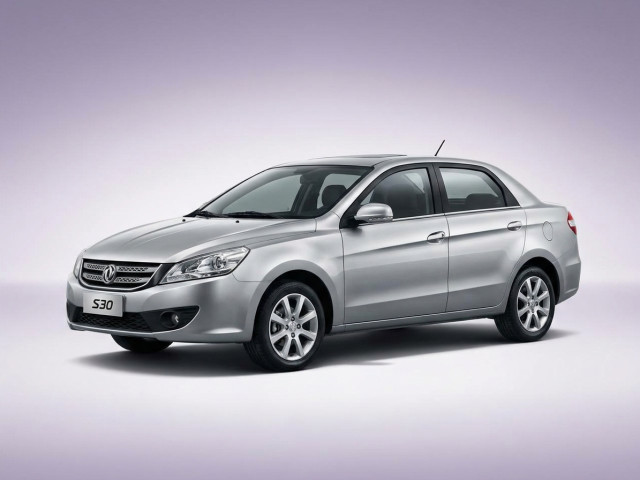 Dongfeng S30 2013 - 2017