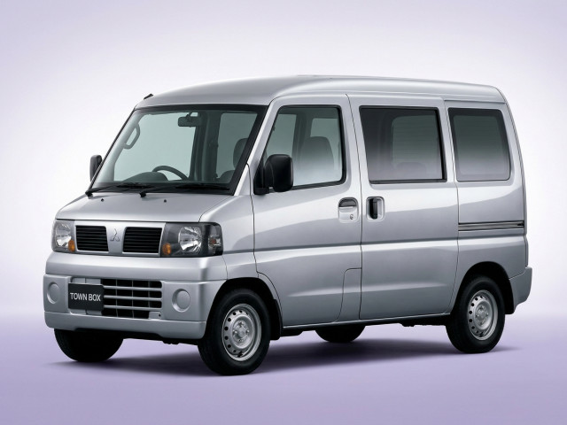 Mitsubishi Town Box I