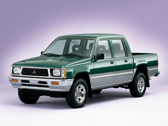 Mitsubishi Strada I