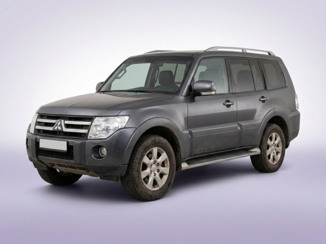 Mitsubishi Pajero IV