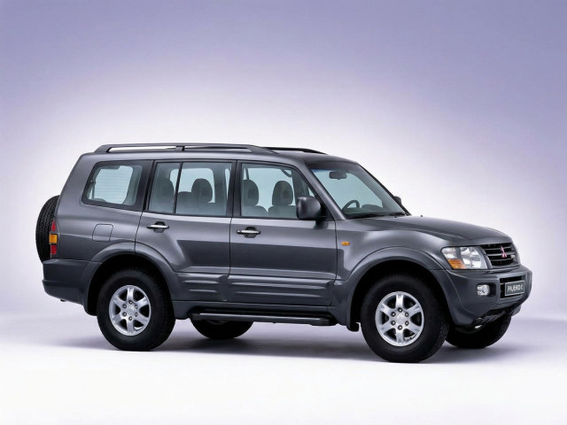 Mitsubishi Pajero III