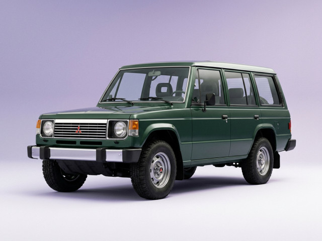 Mitsubishi Pajero I