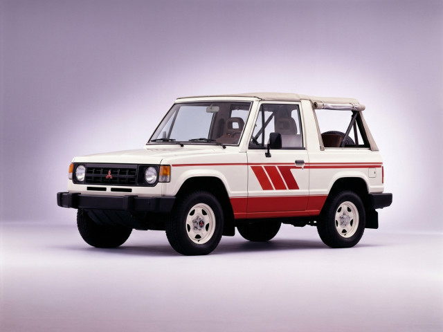 Mitsubishi Pajero I