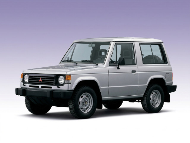 Mitsubishi Pajero I