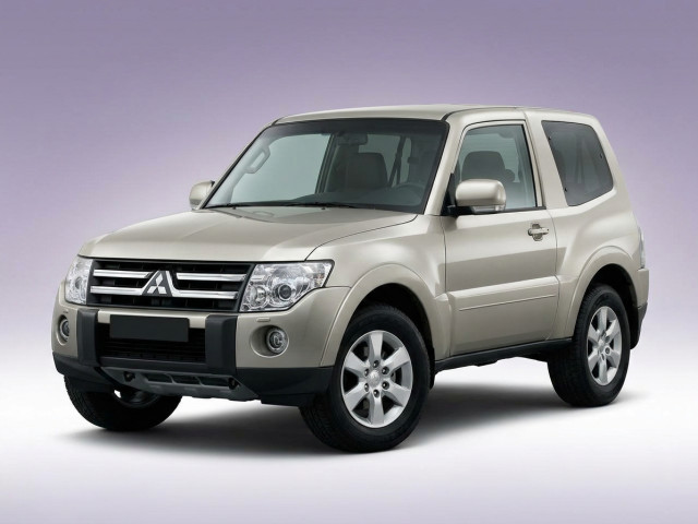 Mitsubishi Pajero IV Рестайлинг 1