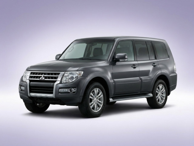Mitsubishi Pajero IV Рестайлинг 1