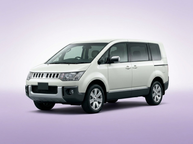 Mitsubishi Delica D:3 2011 - 2019