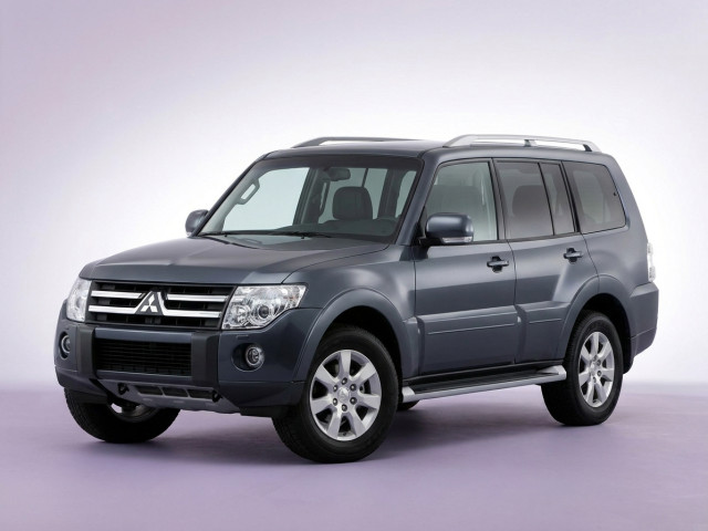 Mitsubishi Montero IV