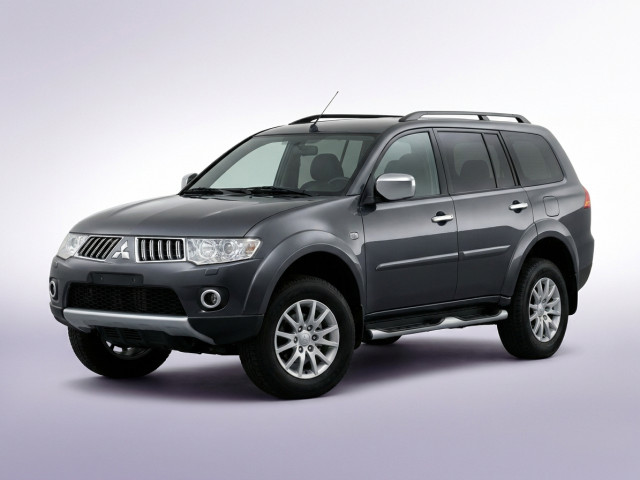 Mitsubishi Pajero Sport II