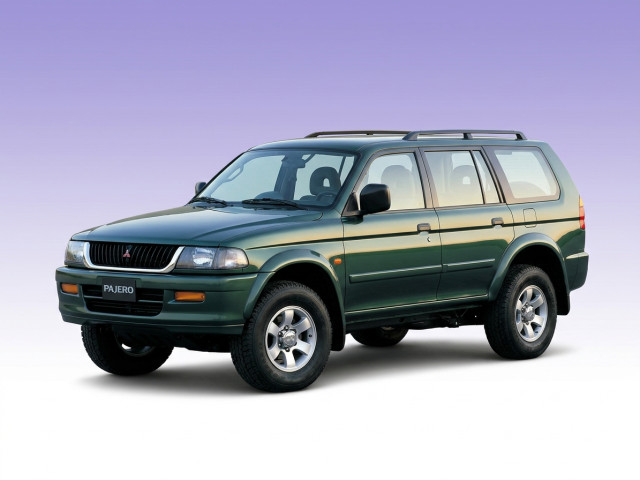 Mitsubishi Pajero Sport I
