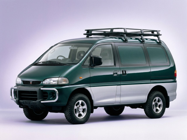 Mitsubishi Delica IV