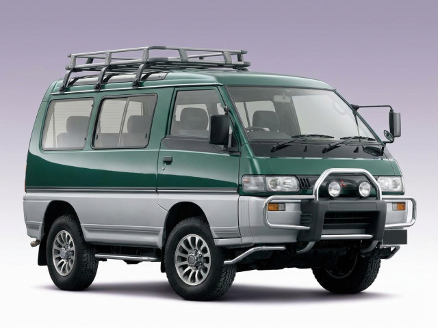 Mitsubishi Delica IV