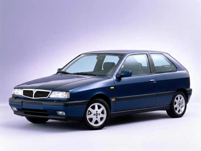 Lancia Delta II (836)