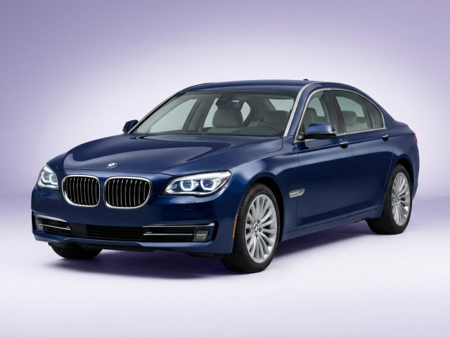 BMW 7 серии V (F01/F02/F04) Рестайлинг