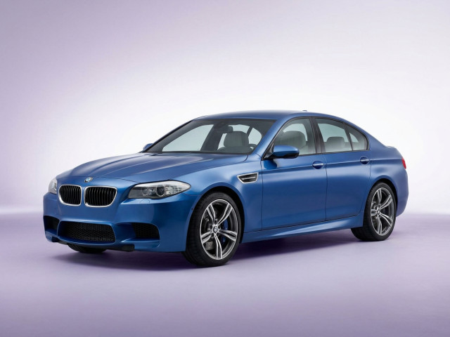 BMW M5 V (F10)