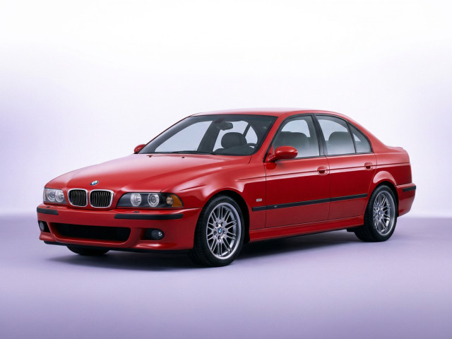 BMW M5 III (E39)