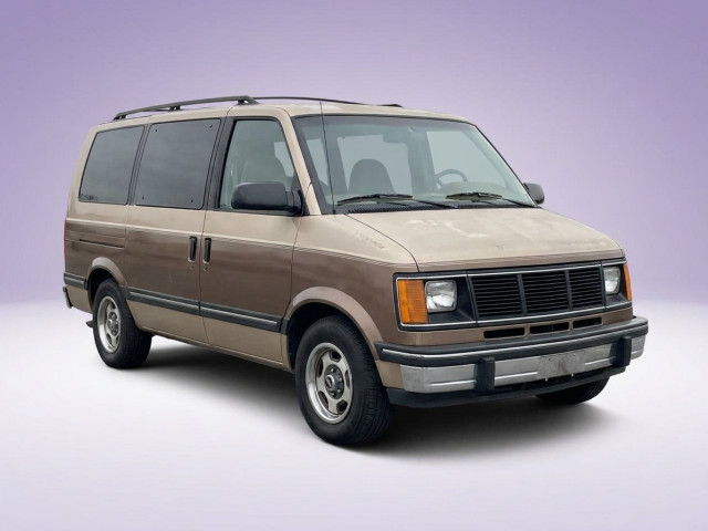 GMC Safari I