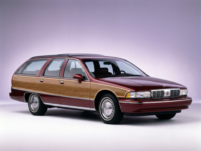 Oldsmobile Custom Cruiser III