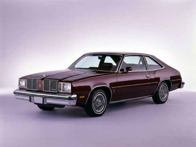 Oldsmobile Cutlass V