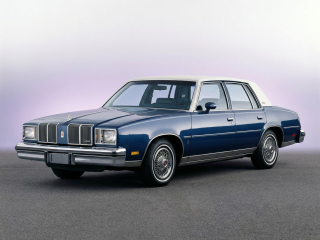 Oldsmobile Cutlass V