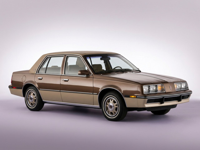 Oldsmobile Firenza I