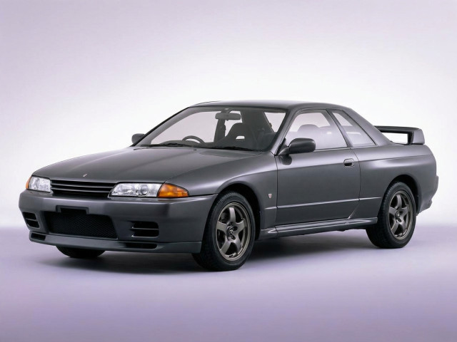 Nissan Skyline VIII (R32)