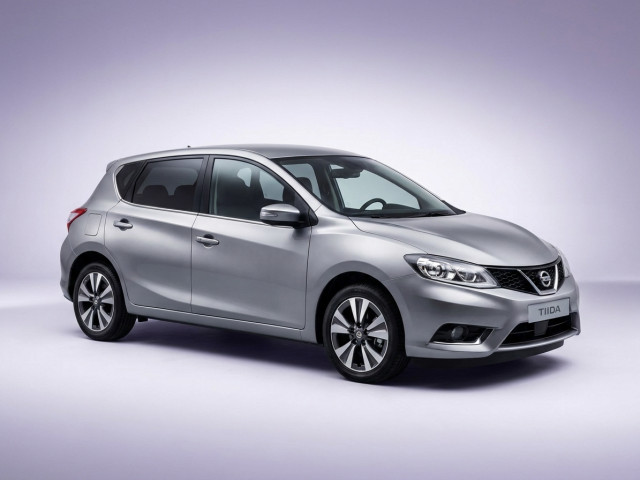 Nissan Tiida II