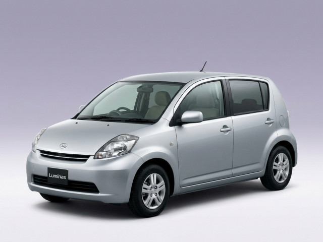 Daihatsu Boon Luminas 2008 - 2012