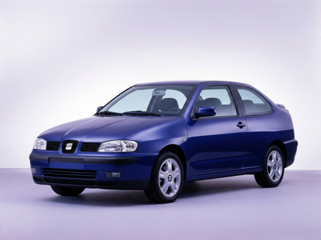 SEAT Cordoba I Рестайлинг