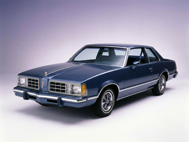 Pontiac LeMans V