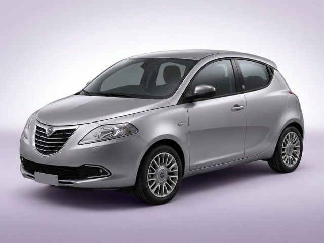 Chrysler Ypsilon 2011 - 2017