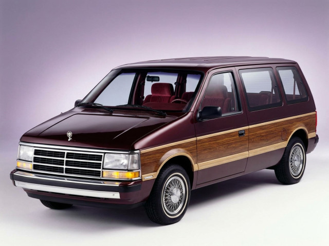 Chrysler Town & Country II