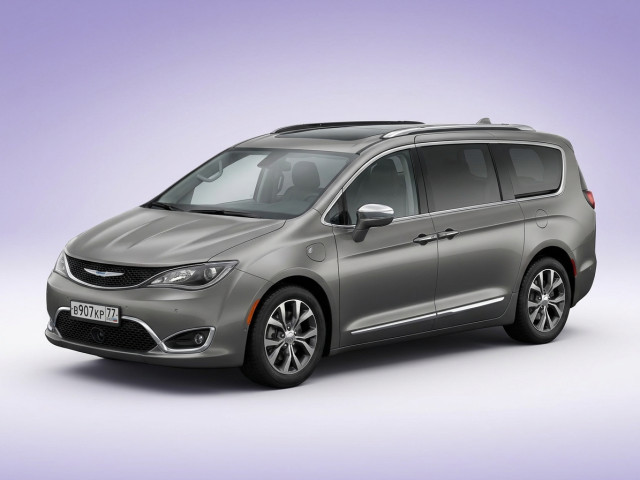 Chrysler Pacifica RU