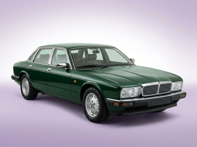 Jaguar XJ II (XJ40)