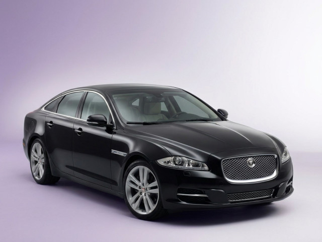 Jaguar XJ IV (X351)