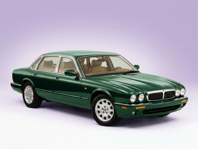 Jaguar XJ II (X300)