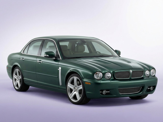 Jaguar XJR III (X350)