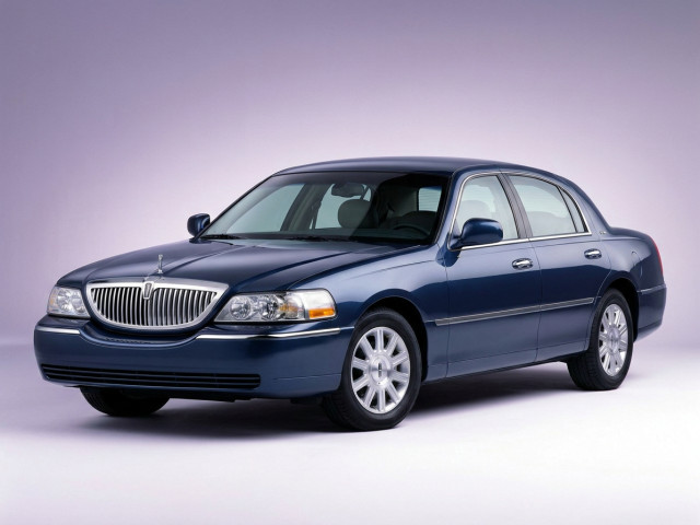 Lincoln Town Car III Рестайлинг