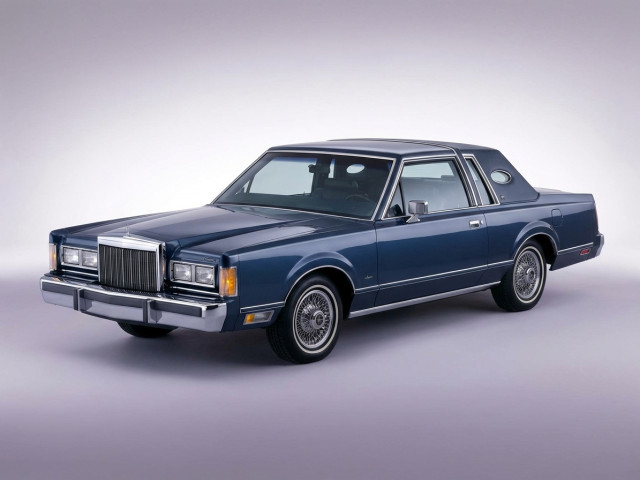 Lincoln Town Car I
