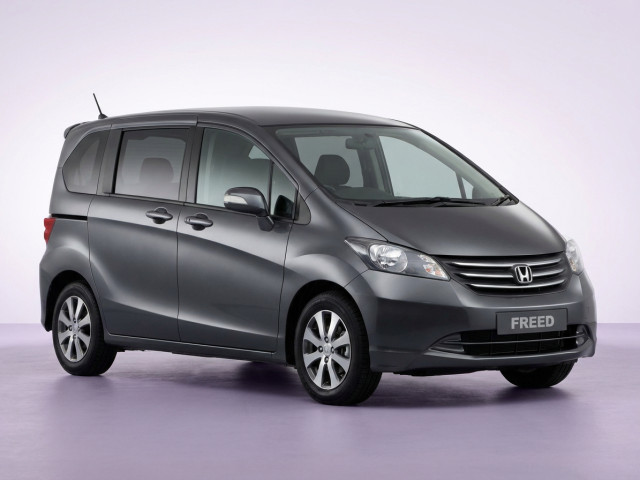Honda Freed I Рестайлинг