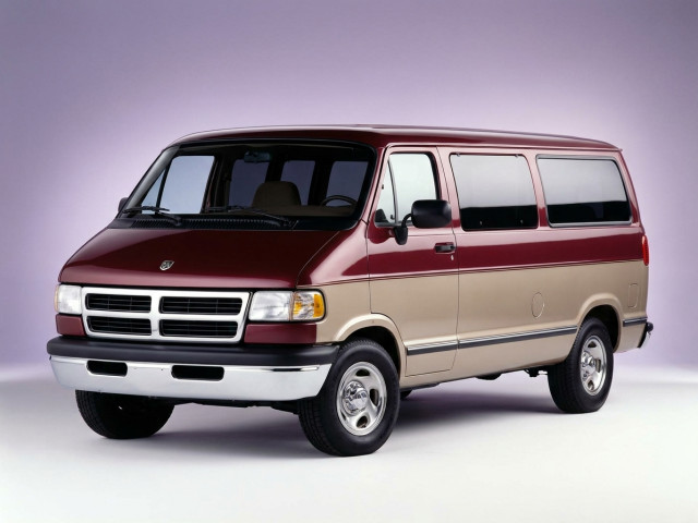 Dodge RAM Van III