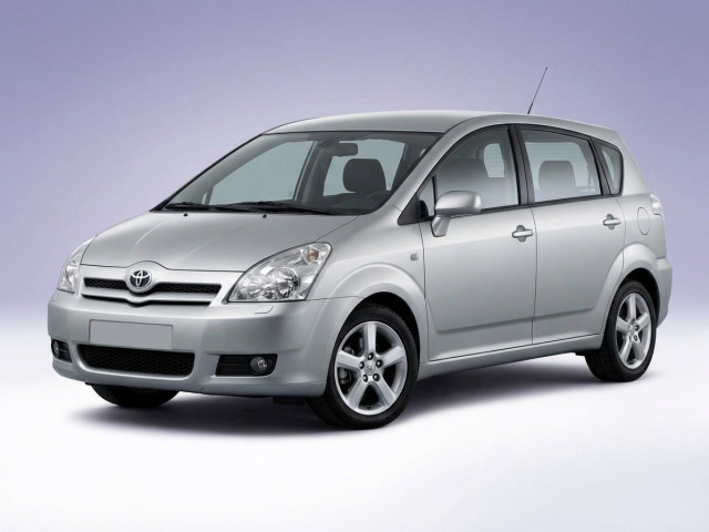 Toyota Corolla Verso I Рестайлинг