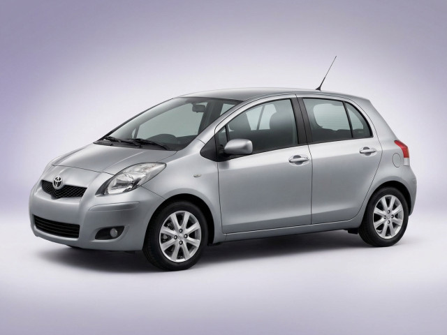 Toyota Yaris II Рестайлинг