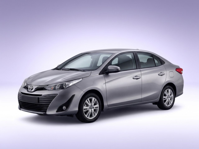 Toyota Yaris IV