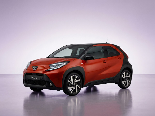 Toyota Aygo X I